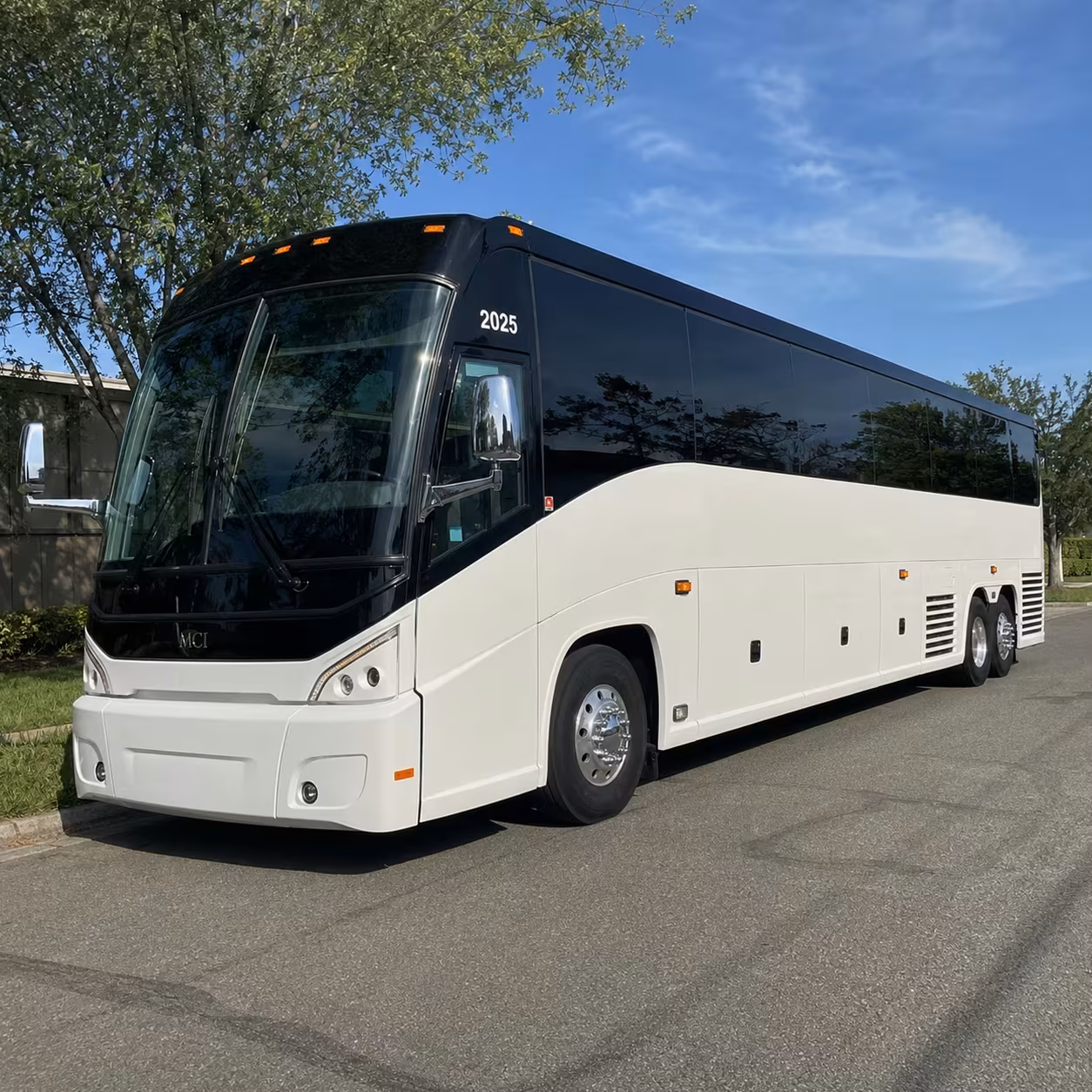 frisco charter bus rentals for sports teams and fan groups
