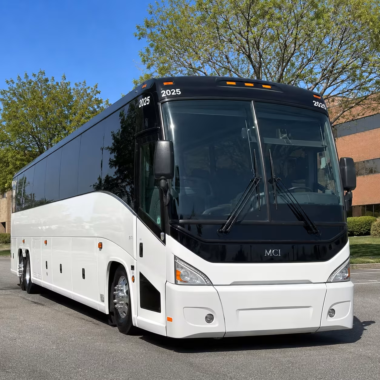 frisco party bus rentals to dos equis pavilion concerts