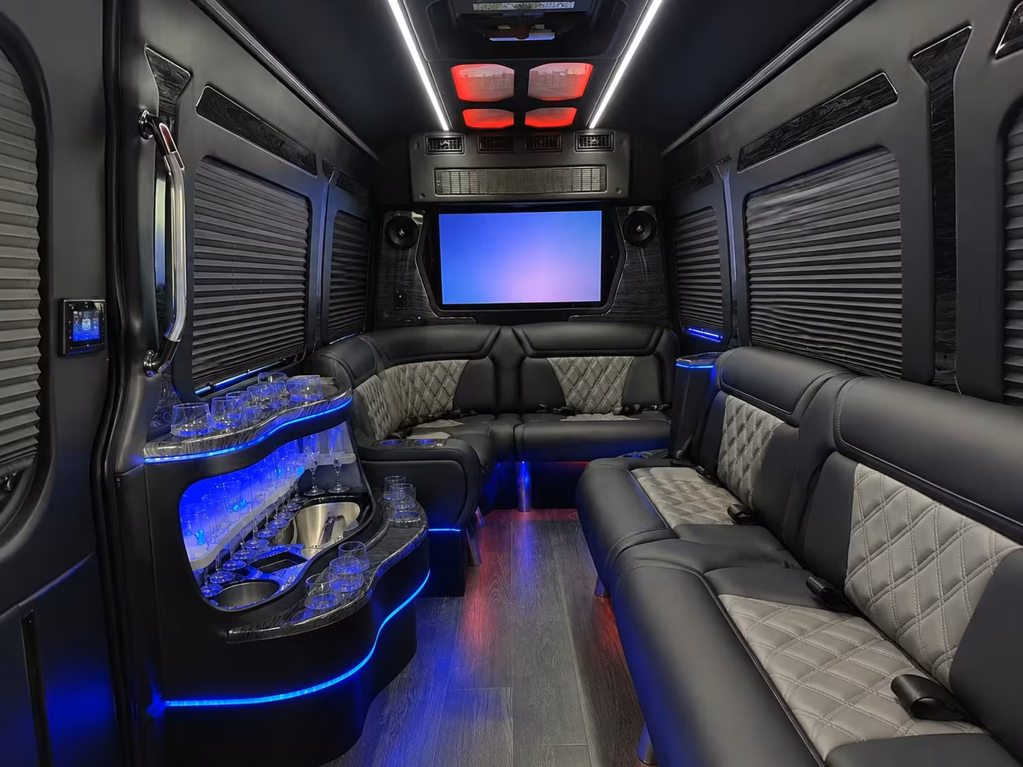 frisco sports event shuttles to toyota stadium and globe life field