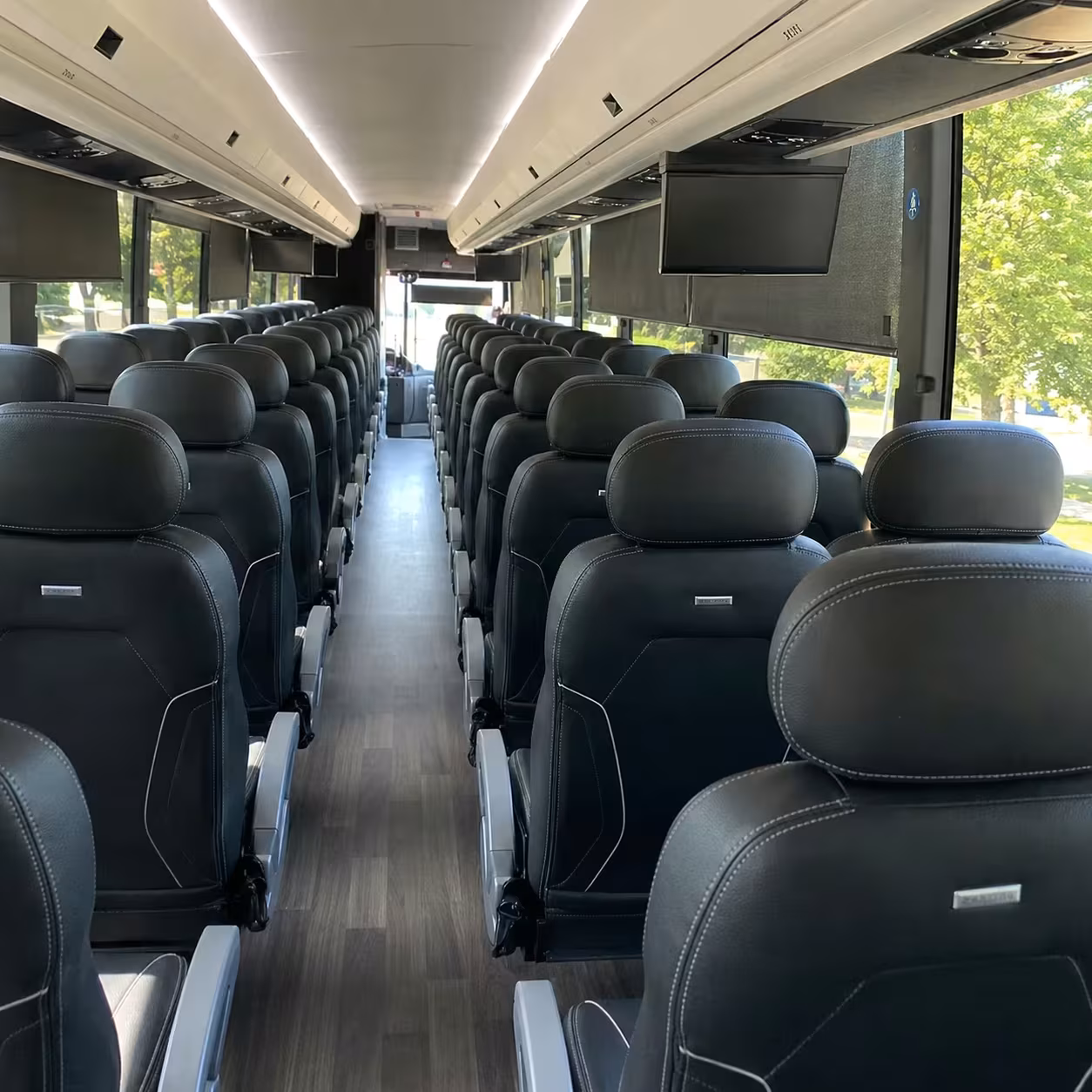 rent frisco charter buses that fit your employee program